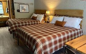 Stonegate Lodge 2 Queen Beds Wifi Roku Tv Salt Water Pool Room #106
